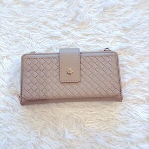 🤍 Beige Wallet with Straps